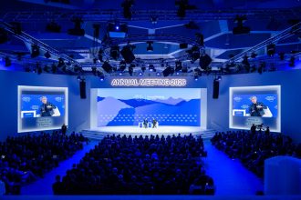 Conversation with Jensen Huang, President and CEO of NVIDIA session with Jensen Huang, Founder, President and Chief Executive Officer, NVIDIA, USA; Laurence Fink, Chair and CEO, BlackRock; Interim Co-Chair, World Economic Forum, BlackRock, USA; at the World Economic Forum Annual Meeting 2026 in Davos-Klosters, Switzerland, on 21/1/2026 from 11:30 to 12:00 in the Congress Centre – Congress Hall (Zone C), One-on-One. (conversation/huang). ©2026 World Economic Forum / Thibaut Bouvier