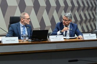 O senador Fabiano Contarato é presidente e o senador Alessandro Vieira, relator da CPI Carlos Moura/Agência Senado