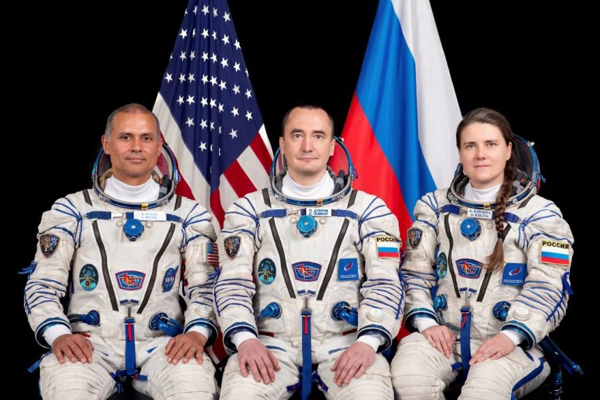 NASA astronaut Anil Menon and Roscosmos cosmonauts Pyotr Dubrov and Anna Kikina, Soyuz MS-29 prime crew members, pose for a portrait at the Gagarin Cosmonaut Training Center in Russia. Credit: GCTC